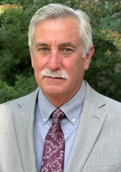 Doug Walsh of Washington State University is an ESA Fellow. He holds a doctorate from UC Davis.