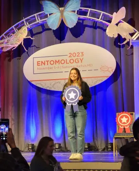 Lexie Martin of the Rachel Vannette lab won a President's Prize for her presentation on microbes in bees.