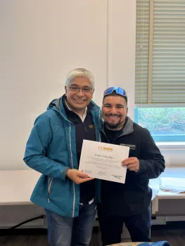 Juan Gonzalez, right, with UCCE specialist Samuel Sandoval