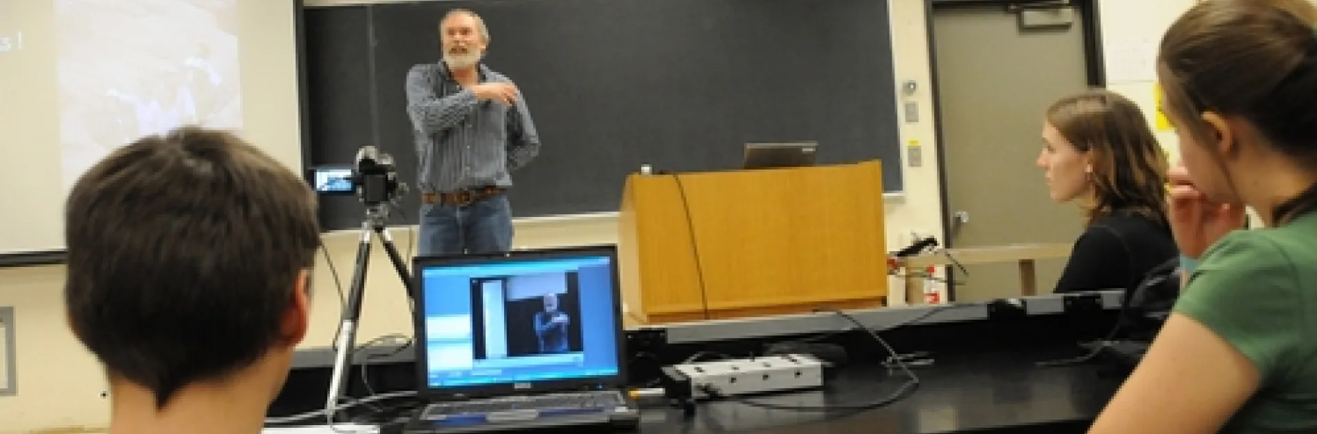 SPEAKER Terry Griswold of the USDA-ARS speaks at a noonhour lecture at the UC Davis Department of Entomology. In the foreground are Webcasters and graduate students James Harwood and Amy Morice of the James Carey lab. Directly in front of Morice is Emily Bzydk, a graduate student who studies with major professor Lynn Kimsey. (Photo by Kathy Keatley Garvey)