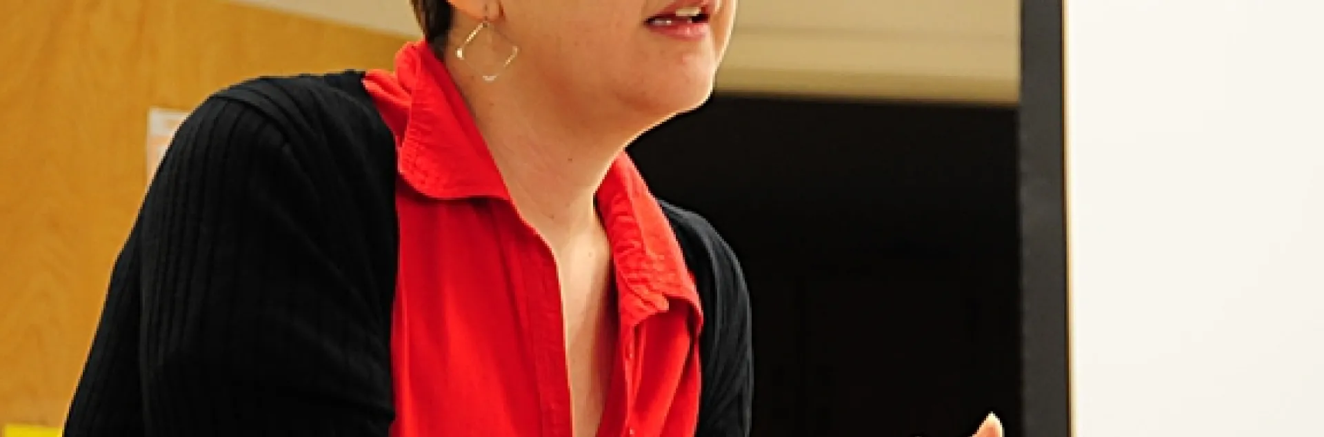 UC Davis ecologist Sandra Gillespie answers a question at a recent pollination workshop in Woodland. (Photo by Kathy Keatley Garvey)