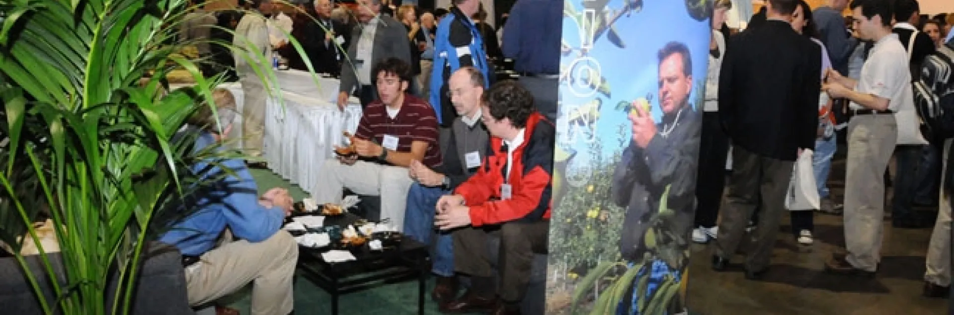 This was a scene from ESA's 2008 annual meeting, held in Reno. (Photo by Kathy Keatley Garvey)