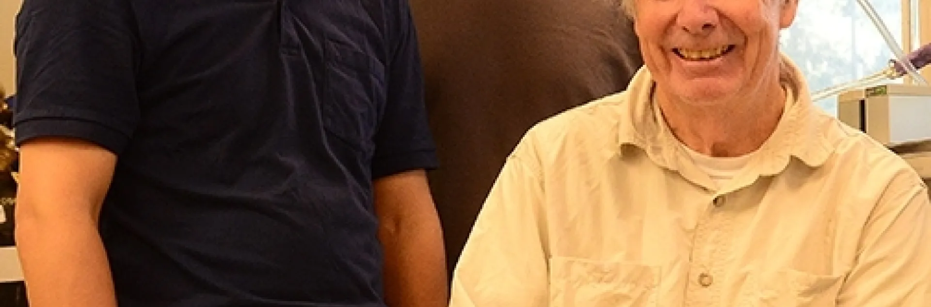 Bruce Hammock (right) with Hammock lab researchers Jun Yang (far left) and Sung Hee Hwang; all are with the UC Davis Department of Entomology and Nematology and the UC Davis Comprehensive Cancer Center. (Photo by Kathy Keatley Garvey)