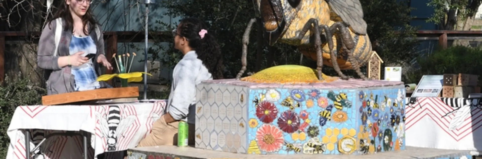 A six-foot-long worker bee, the work of self-described "rock artist" Donna Billick of Davis, anchors the Häagen-Dazs Honey Bee Haven. (Photo by Kathy Keatley Garvey)