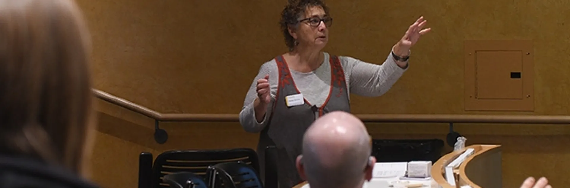 Amina Harris, director of the UC Davis Honey and Pollination Center, leads a discussion at a recent honey sensory workshop. The Oct. 22 sensory workshop will be virtual. (Photo by Kathy Keatley Garvey)