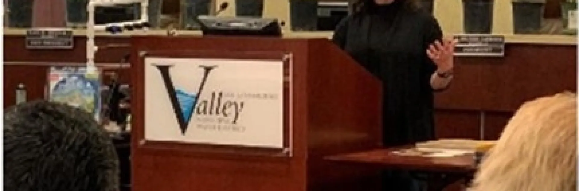 Master Gardener Anita Matlock presents at the San Bernardino Valley Municipal Water District workshop in partnership with the Inland Empire Resource Conservation District (IERCD)