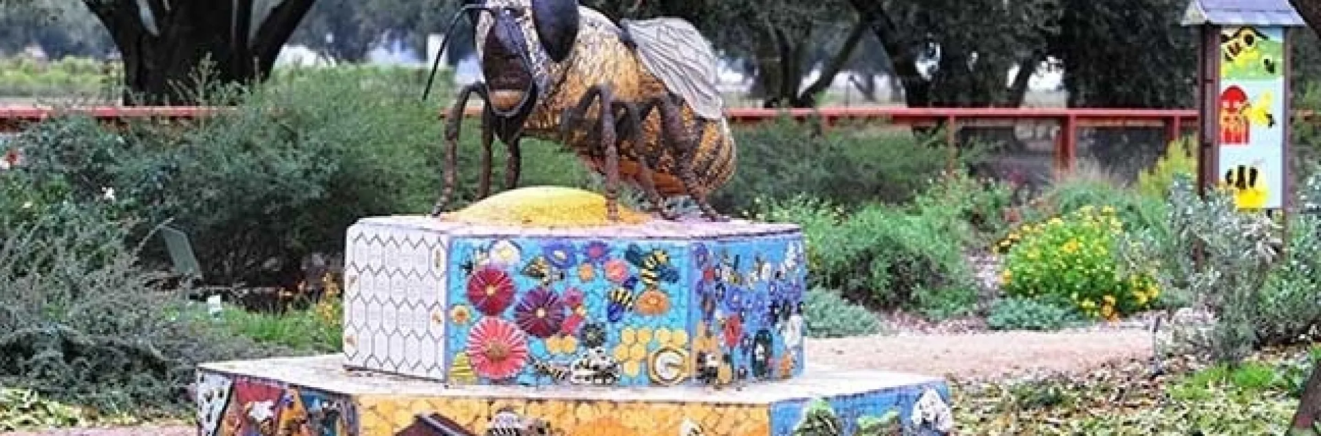 This worker bee sculpture by Donna Billick of Davis, anchors the Häagen-Dazs Honey Bee Haven on Bee Biology Road. (Photo by Kathy Keatley Garvey)