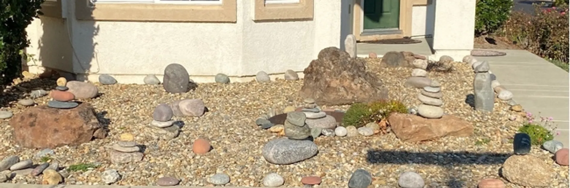 Front door rock garden (photo by David Bellamy)