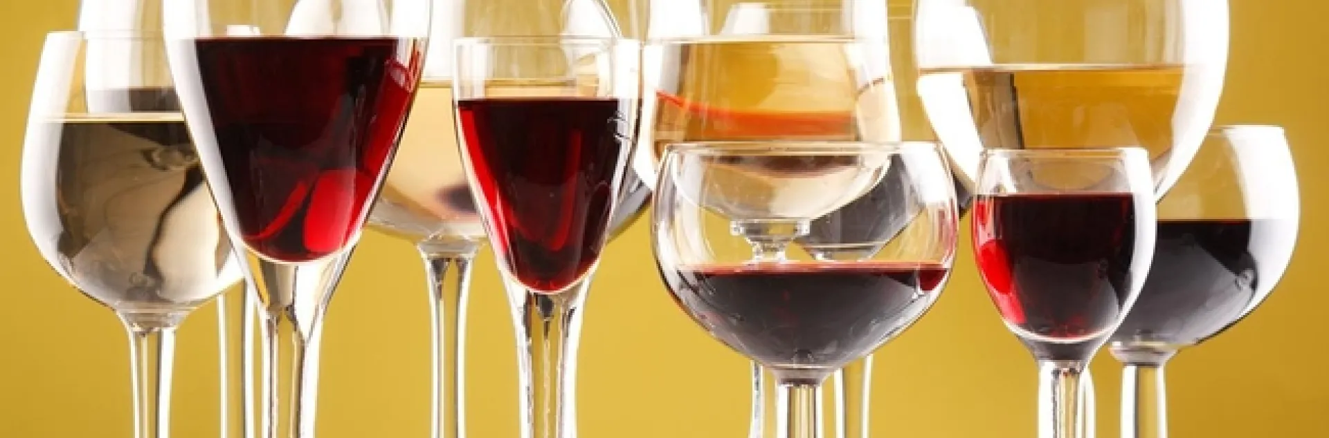 Like to learn secrets of making mead from award-winning mead makers? The UC Davis Honey and Pollination Center will host a two-day course May 21-22 on "Mead: Getting Creative." (Image courtesy of the UC Davis Honey and Pollination Center)