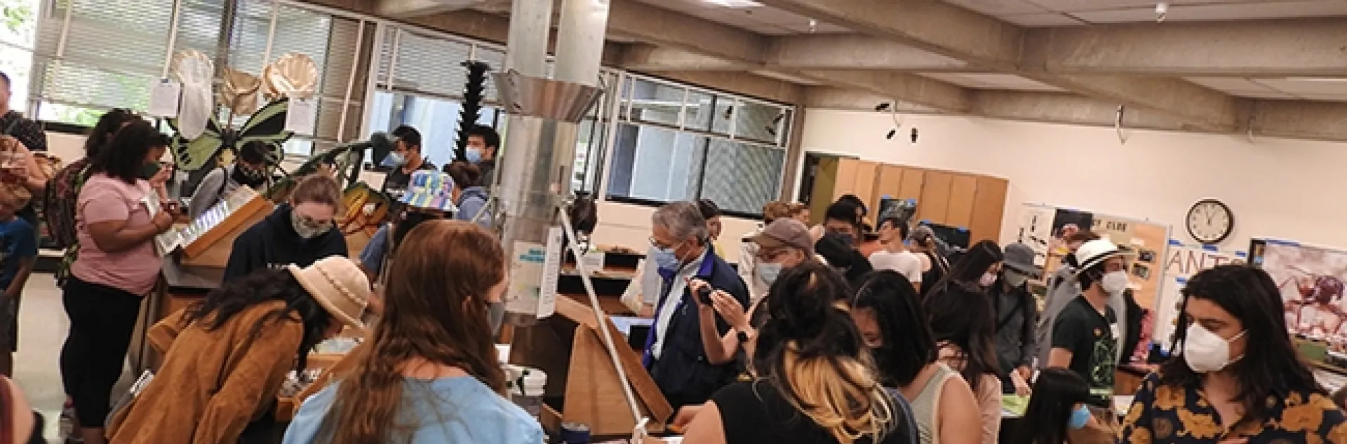 The crowd flows into 122 Briggs Hall in the early morning of April 23, UC Davis Picnic Day. (Photo by Kathy Keatley Garvey)
