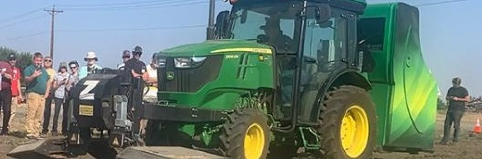 Zasso-EWP-unit-on-tractor-with-dead-weeds featured (2)
