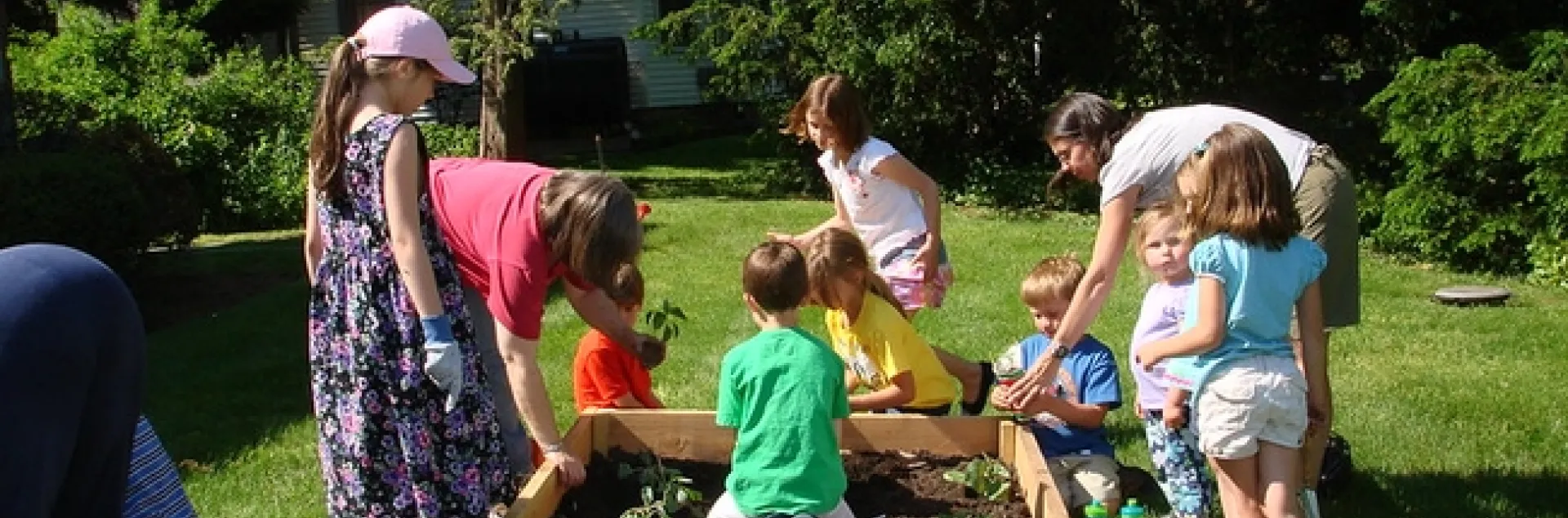 Children's garden by Darien Library is licensed under CC BY-ND 2.0.