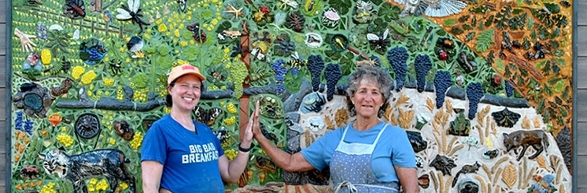 UC Davis distinguished professor Diane Ullman (right) and assistant professor and urban landscape entomologist Emily Meineke taught the class.